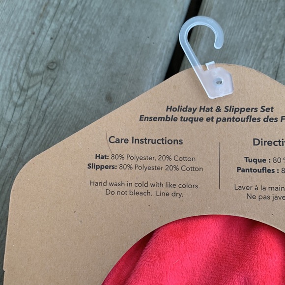 NWT RAE DUNN Baby Santa's Bestie Holiday Hat & Slippers Set - Picture 7 of 7